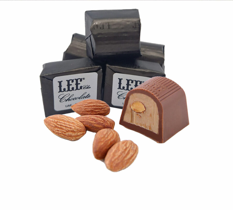 Lee choklad med mandel