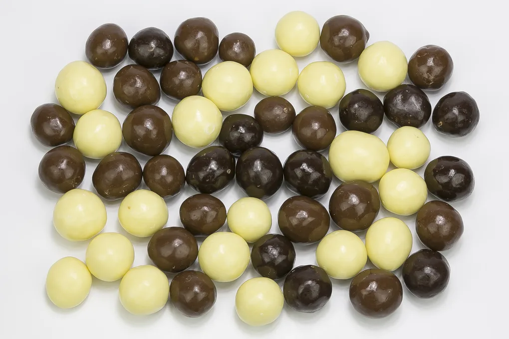Hasselnötter i blandad choklad